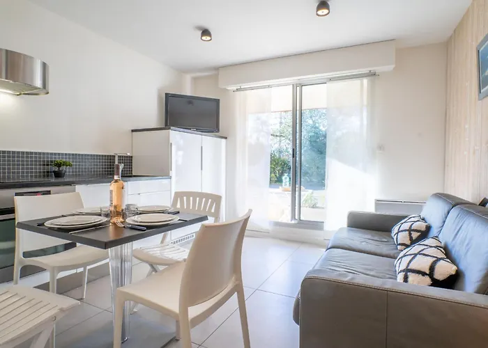 Studio Les Pieds Dans L\'Eau By Interhome