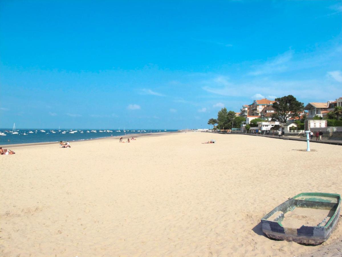 Les Pieds Dans L'eau By Interhome